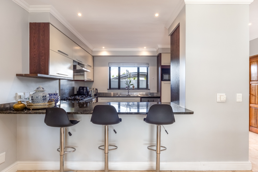 3 Bedroom Property for Sale in Pearl Valley at Val de Vie Western Cape